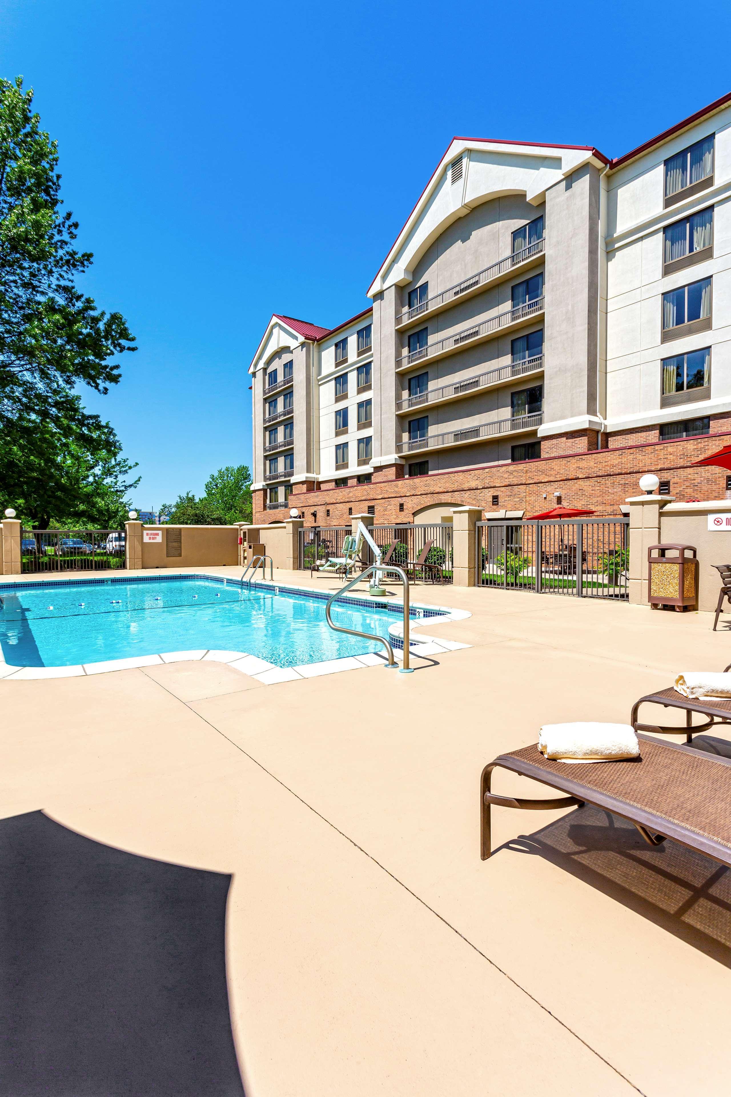 Hyatt Place Kansas City/Overland Park/Convention Center Ngoại thất bức ảnh