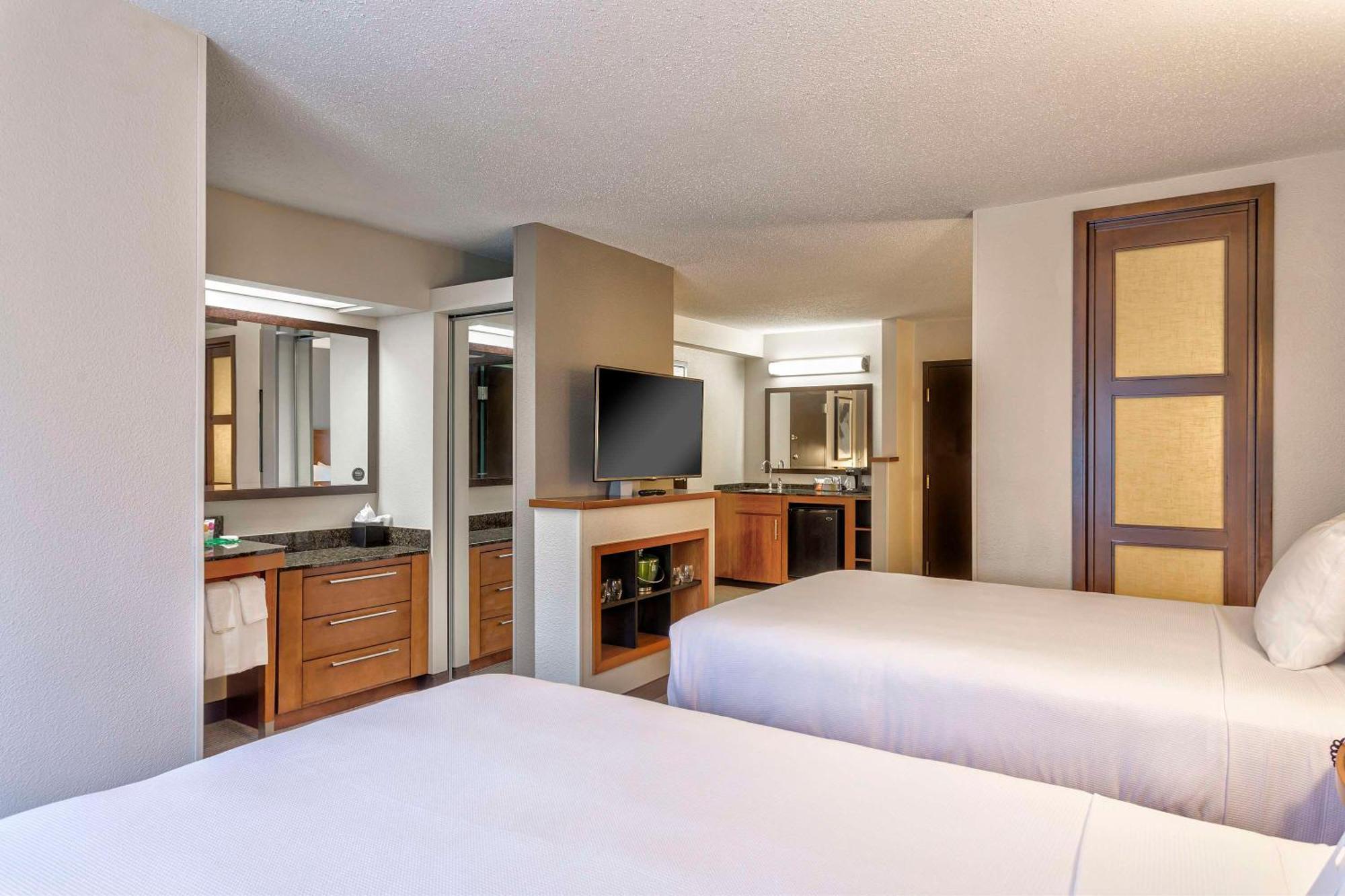 Hyatt Place Kansas City/Overland Park/Convention Center Ngoại thất bức ảnh