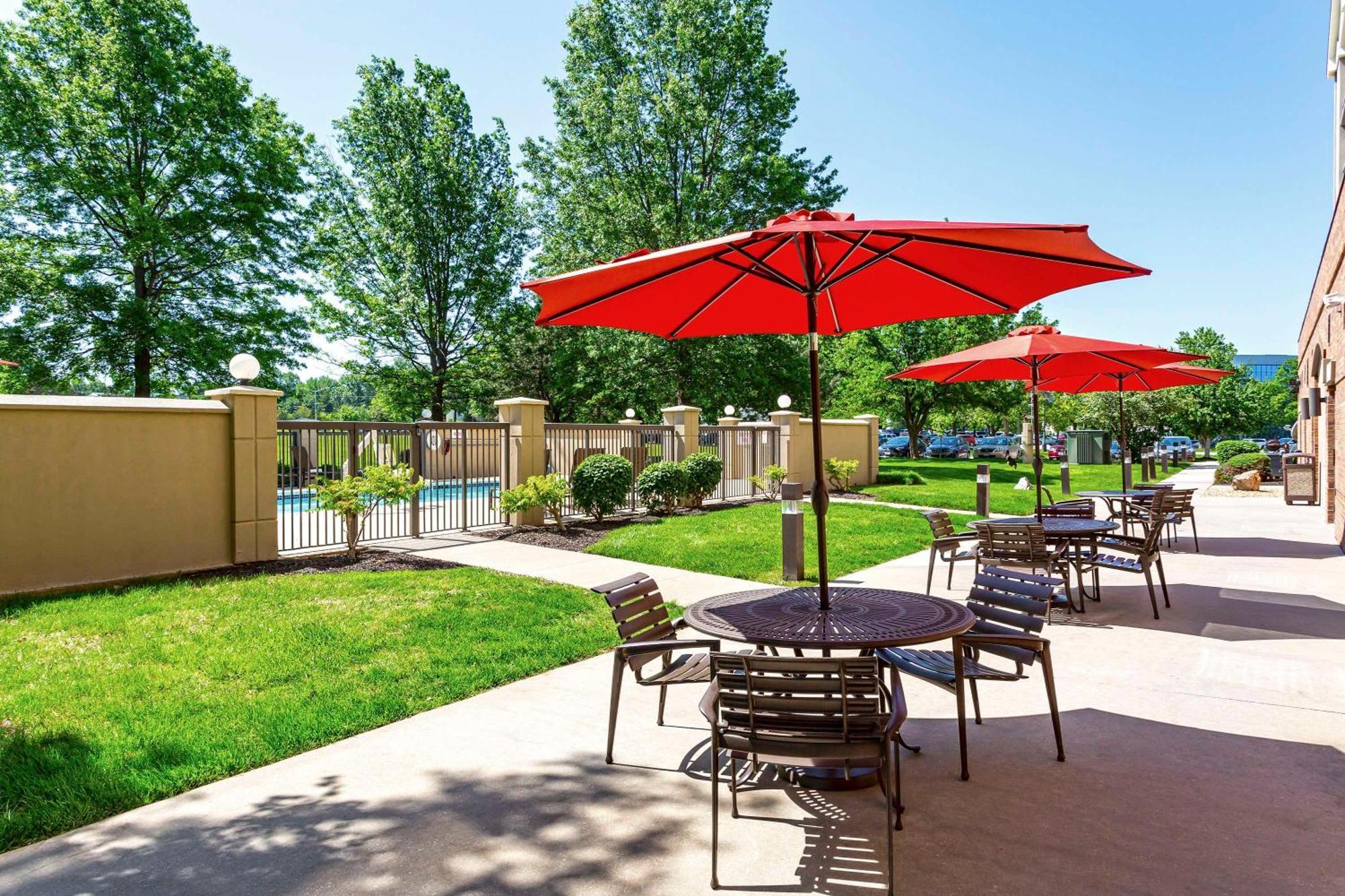 Hyatt Place Kansas City/Overland Park/Convention Center Ngoại thất bức ảnh