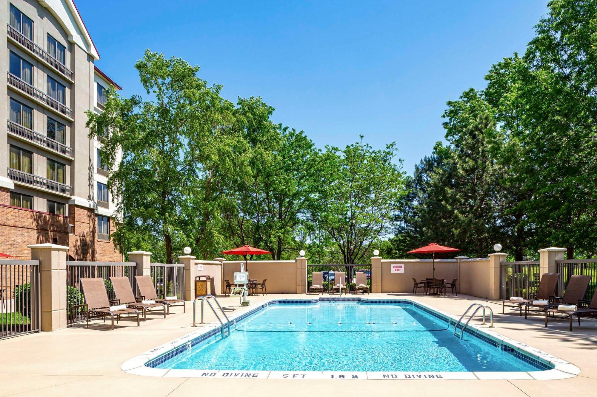 Hyatt Place Kansas City/Overland Park/Convention Center Ngoại thất bức ảnh