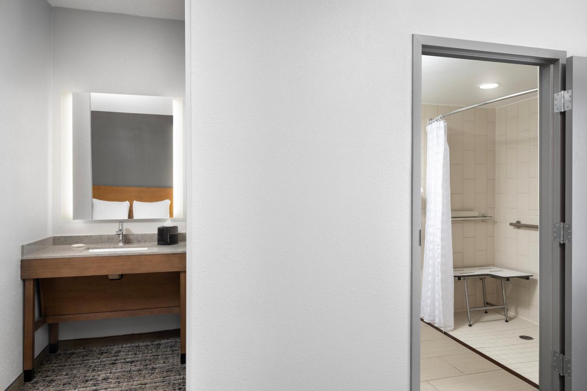 Hyatt Place Kansas City/Overland Park/Convention Center Ngoại thất bức ảnh
